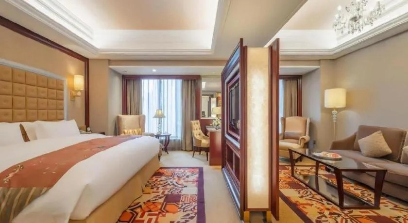 Bed in Shenyang Royal Wan Xin Hotel