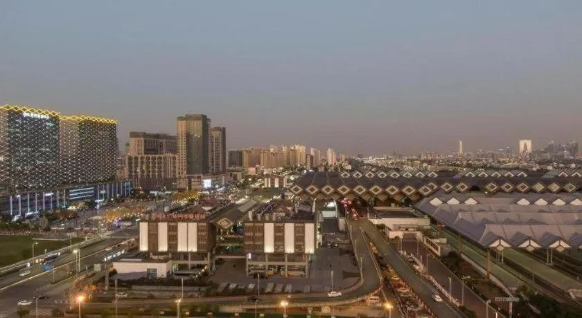 GreenTree Inn Suzhou Railway Station North Square Haobainian Wedding Dress City Express Hotel