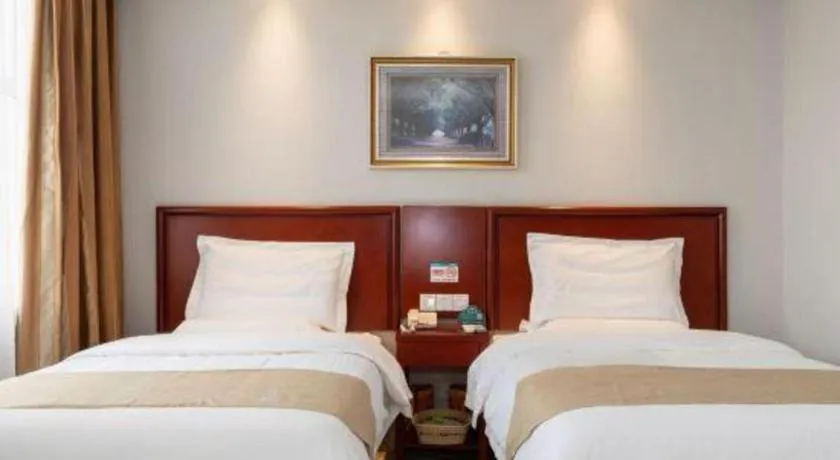 Bed in GreenTree Inn Beijing Tonzhou Maju Bridge No.2 Express Hotel