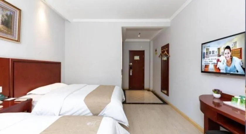 Bed in GreenTree Inn Beijing Tonzhou Maju Bridge No.2 Express Hotel