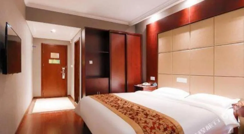 Bed in GreenTree Inn Suzhou Shihu Suli Road Express Hotel