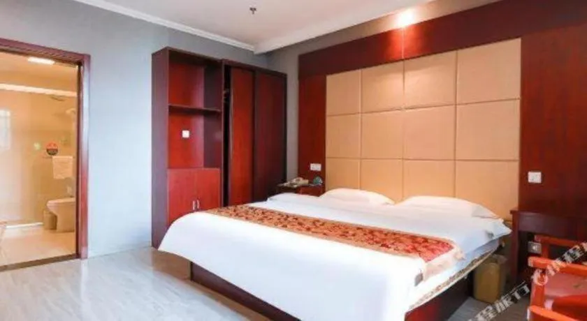 Bed in GreenTree Inn Suzhou Shihu Suli Road Express Hotel