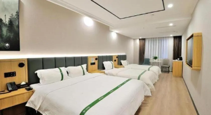 Bed in GreenTree Inn Suzhou Shihu Suli Road Express Hotel