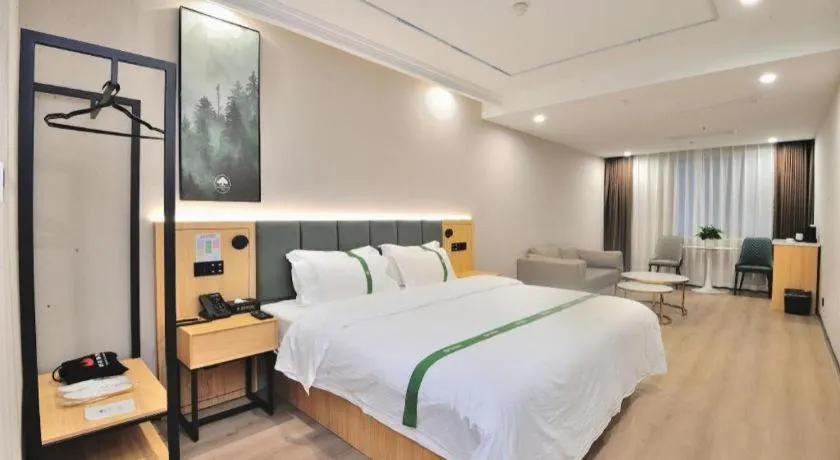 Bed in GreenTree Inn Suzhou Shihu Suli Road Express Hotel