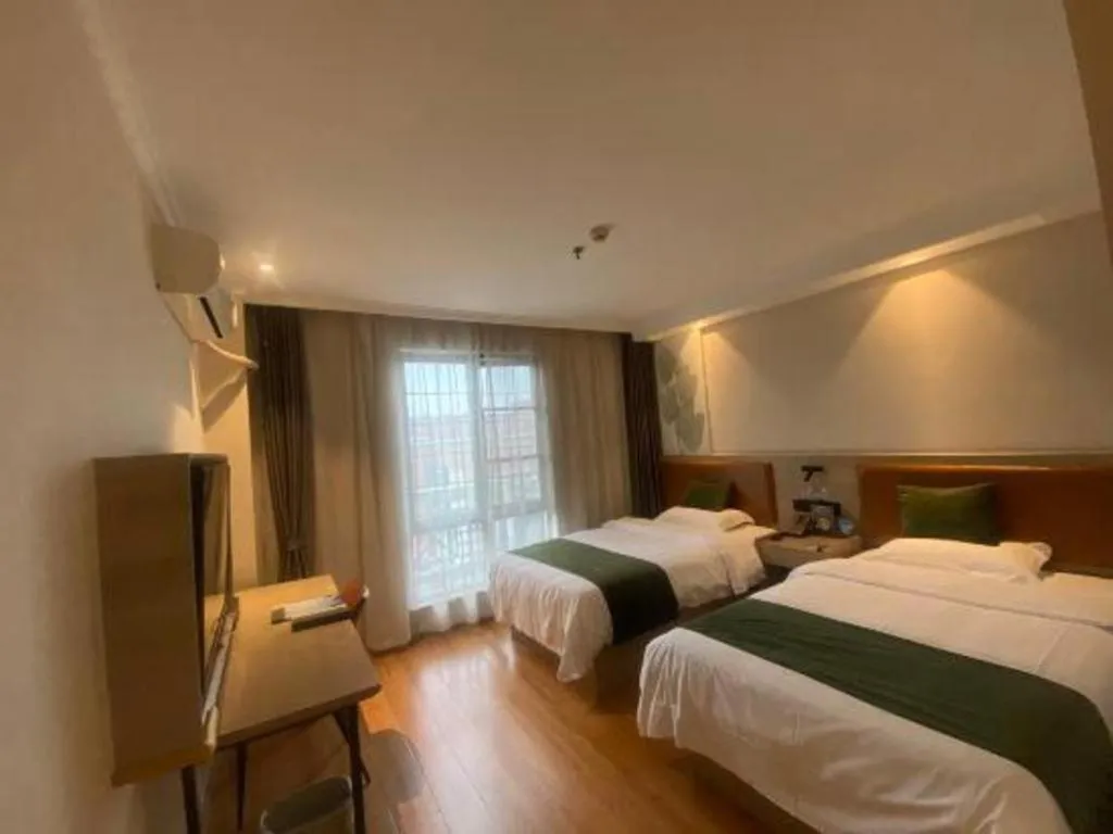 Bed in GreenTree Inn Xuzhou High Speed Railway Station Express Hotel