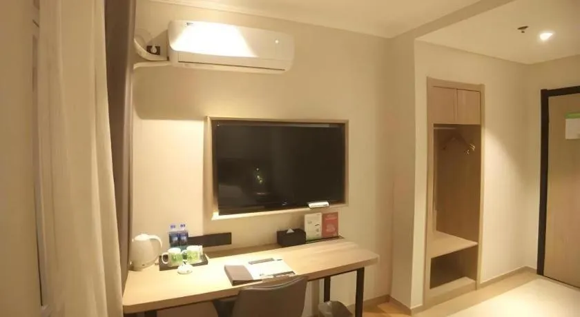 GreenTree Inn Xuzhou High Speed Railway Station Express Hotel