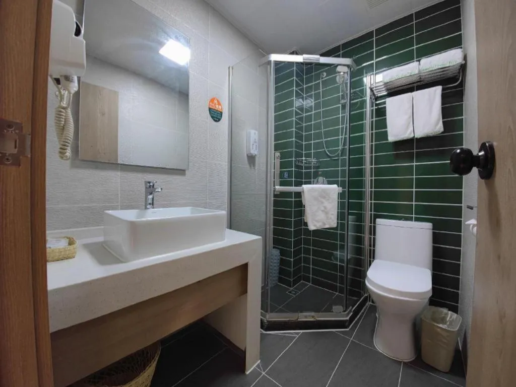 GreenTree Inn Xuzhou High Speed Railway Station Express Hotel