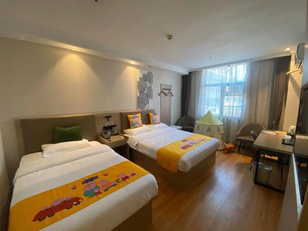 Bed in GreenTree Inn Xuzhou High Speed Railway Station Express Hotel