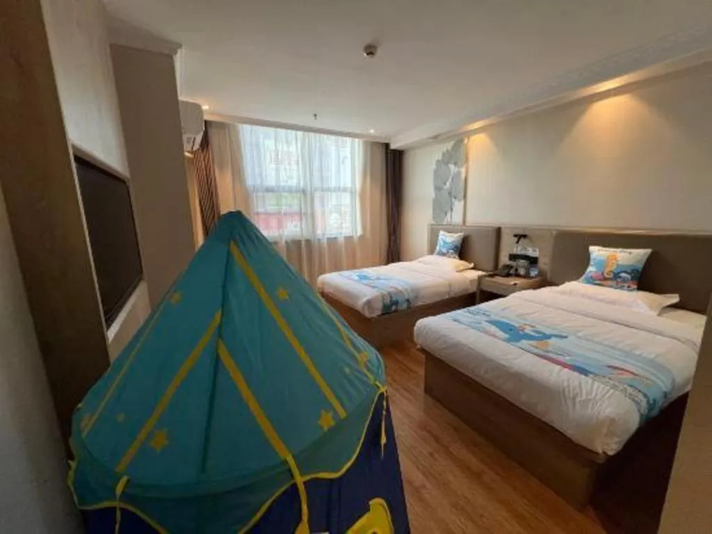 Bed in GreenTree Inn Xuzhou High Speed Railway Station Express Hotel