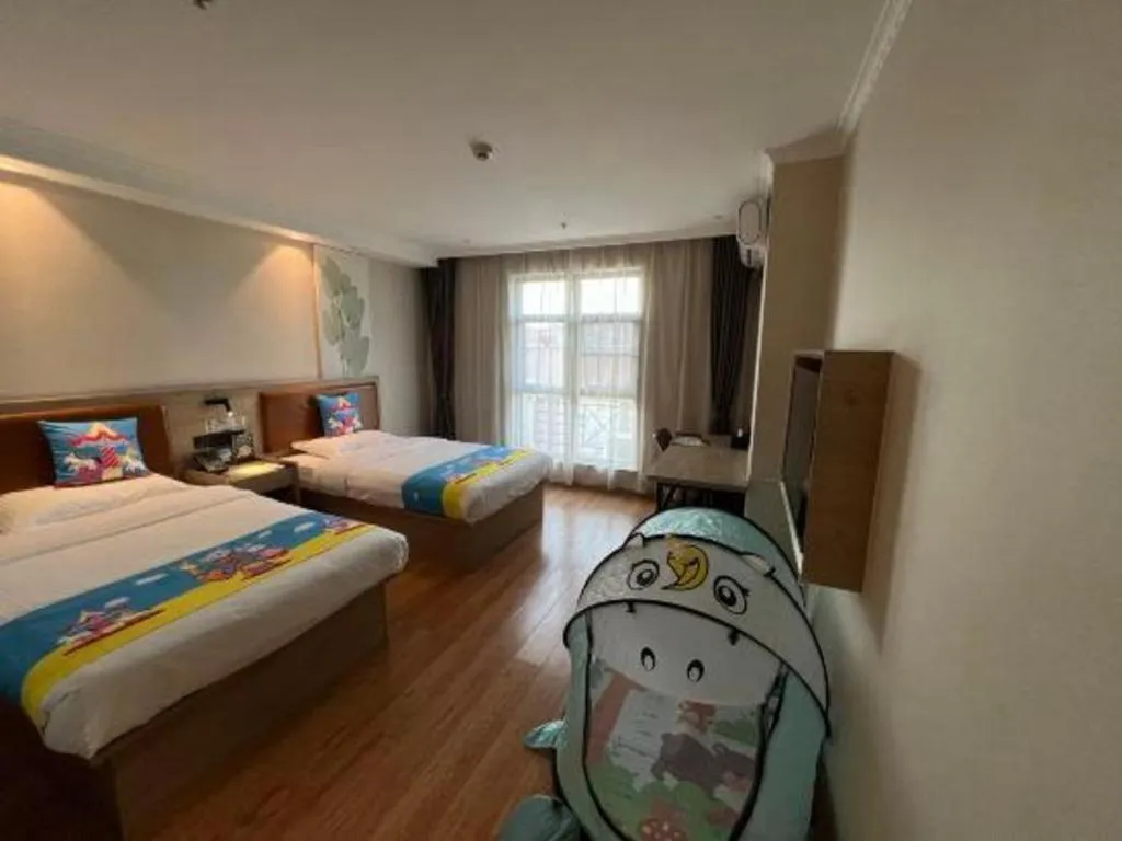 Bed in GreenTree Inn Xuzhou High Speed Railway Station Express Hotel