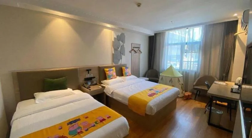 Bed in GreenTree Inn Xuzhou High Speed Railway Station Express Hotel