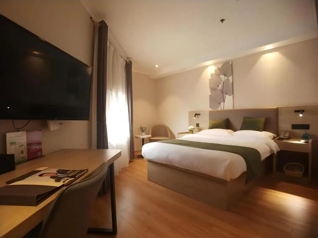 Bed in GreenTree Inn Xuzhou High Speed Railway Station Express Hotel