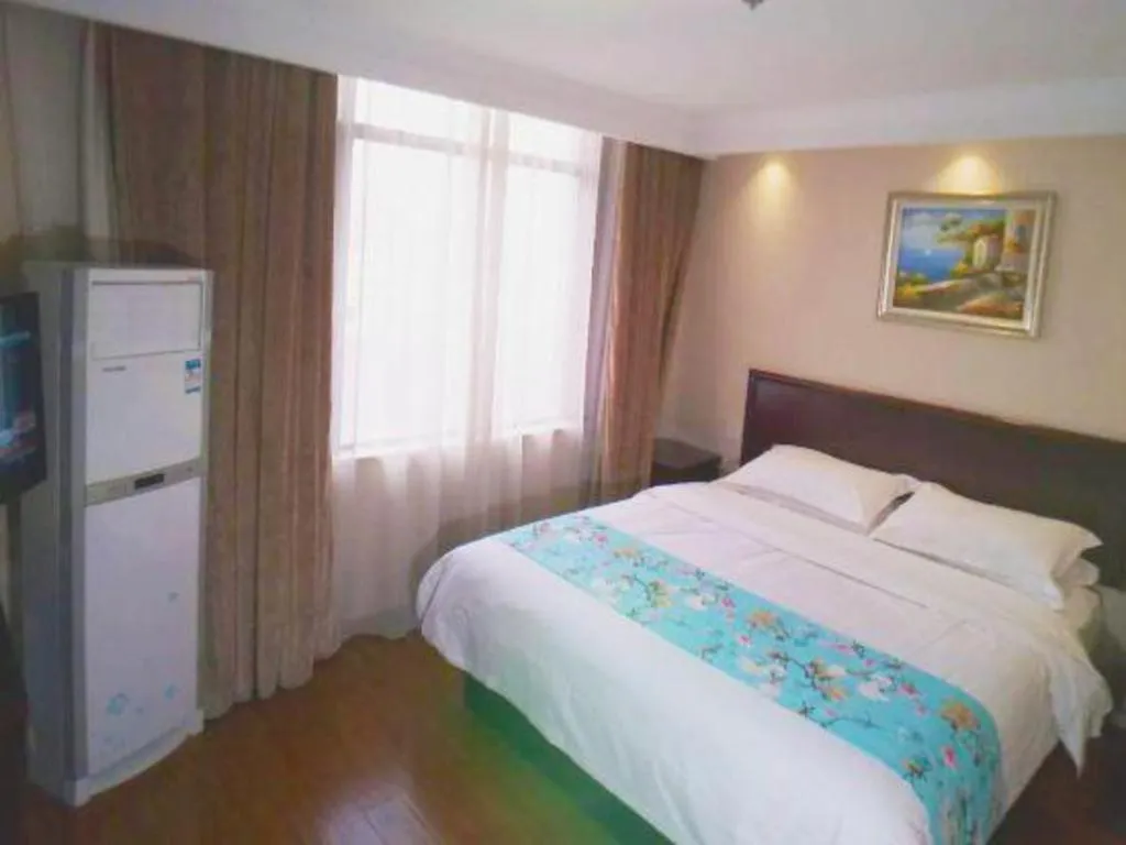 Bed in GreenTree Inn Jiangsu Wuxi Xishan DongTing Erquan East Road XinGuang Newly Estate Express Hotel