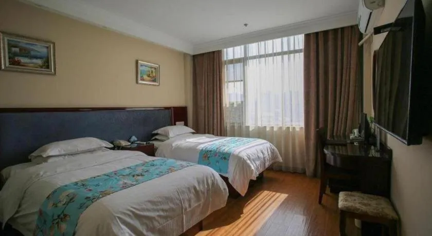 Bed in GreenTree Inn Jiangsu Wuxi Xishan DongTing Erquan East Road XinGuang Newly Estate Express Hotel