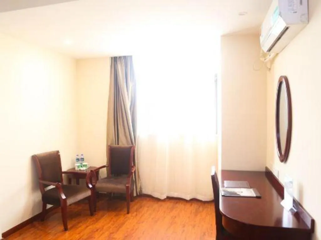 GreenTree Inn Jiangsu Wuxi Xishan DongTing Erquan East Road XinGuang Newly Estate Express Hotel