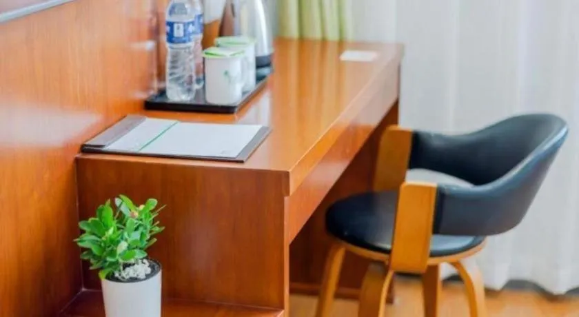 Vatica ShangHai Pudong Airport Disney Huaxia(E) Road Metro Station Hotel .