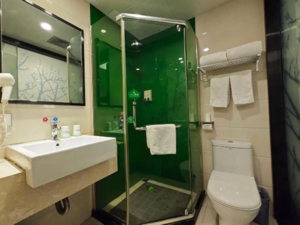 Vatica ShangHai Pudong Airport Disney Huaxia(E) Road Metro Station Hotel .