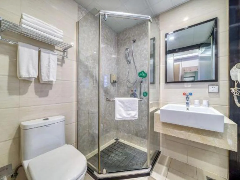 Vatica ShangHai Pudong Airport Disney Huaxia(E) Road Metro Station Hotel .