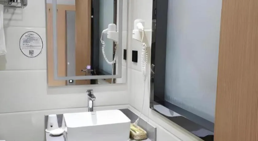 GreenTree Inn Nanjing Dachang Getang Metro Station Express Hotel