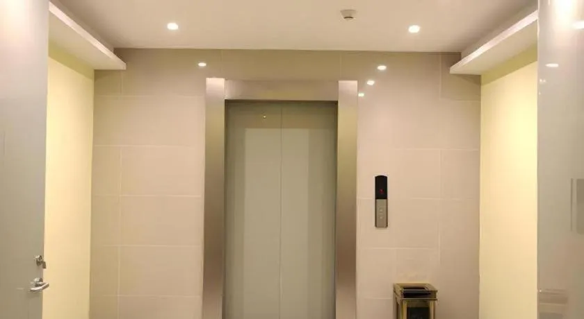 GreenTree Inn Nanjing Dachang Getang Metro Station Express Hotel