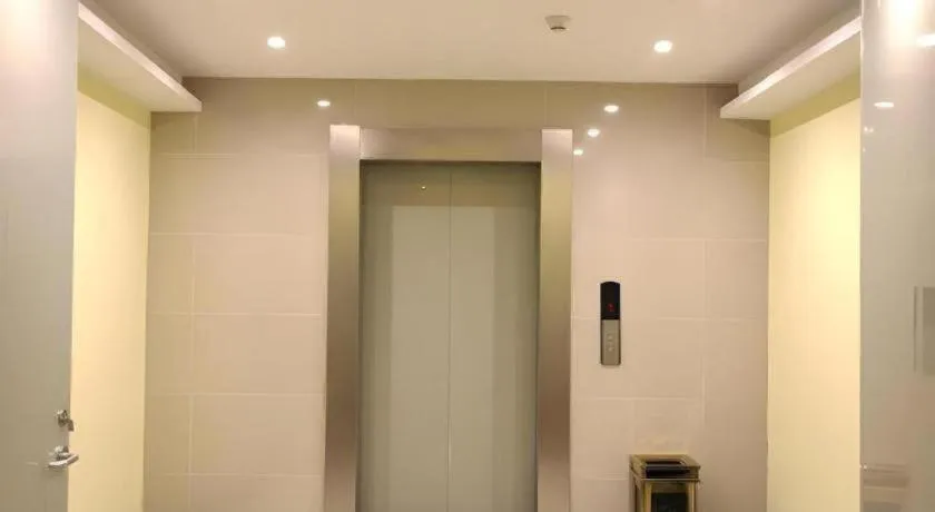 GreenTree Inn Nanjing Dachang Getang Metro Station Express Hotel