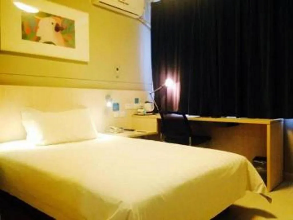 Bed in Jinjiang Inn Linyi Jinqueshan Road Branch