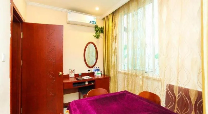 GreenTree Inn JiangSu Wuxi Jiangyin City QinGYAng Town Fuqian Road Express Hotel