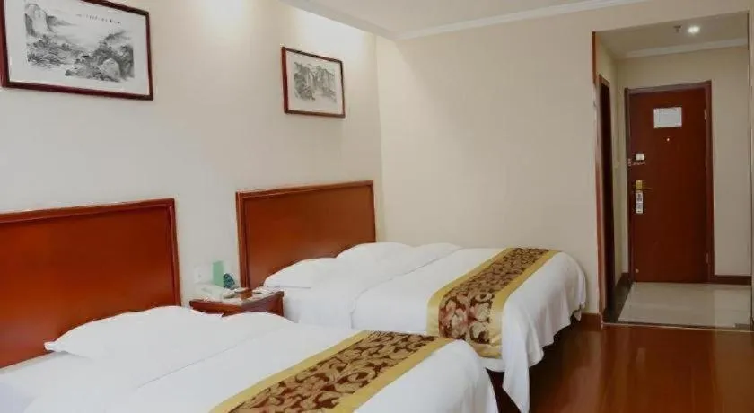 Bed in GreenTree Inn Hefei Feidong Guiwang Road Luzhou Medical School Business Hotel