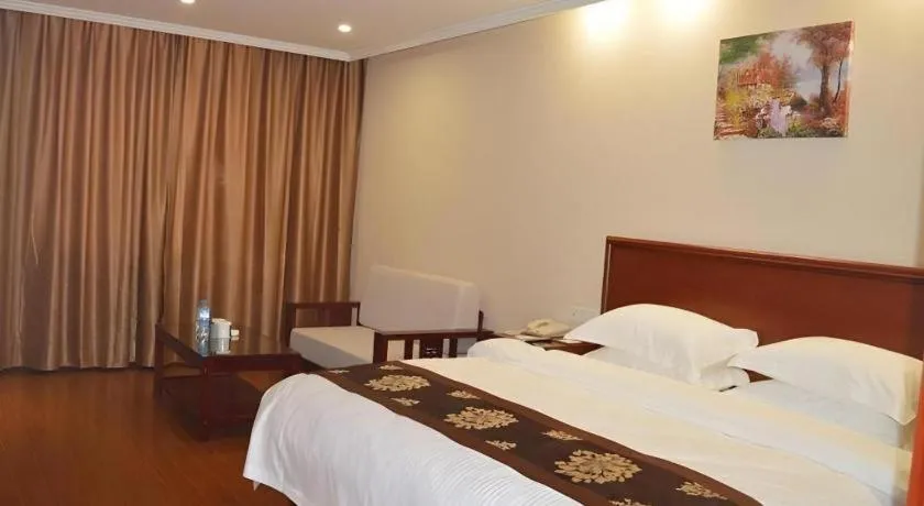 Bed in GreenTree Inn Hefei Feidong Guiwang Road Luzhou Medical School Business Hotel