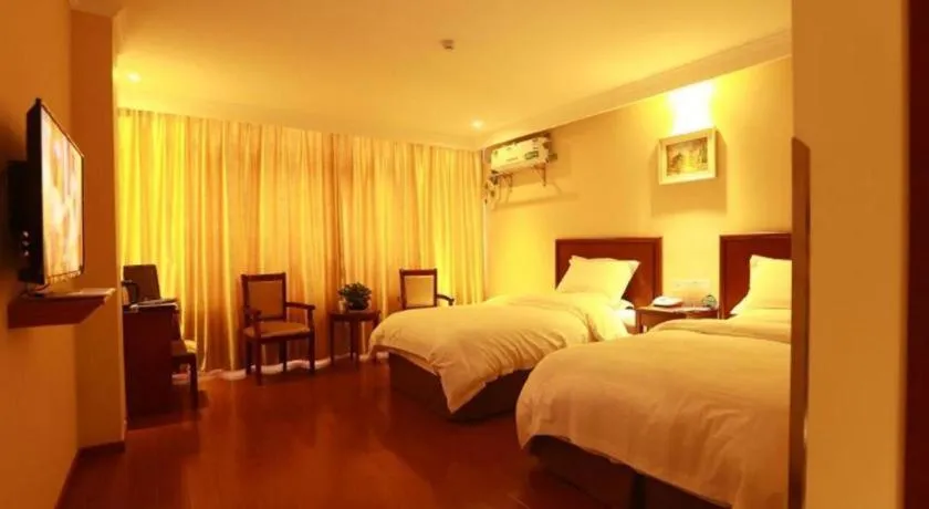 Bed in GreenTree Inn Chizhou Pingtian Lake Qingfeng Avenue Business Hotel