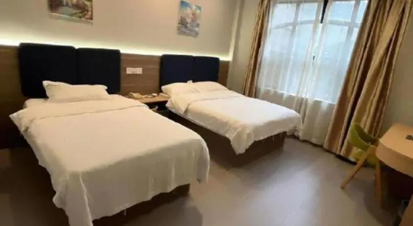 Bed in GreenTree Inn Shanghai MinHang ZhuanQiao Subway Station East ZhuanXing Road Shell Hotel