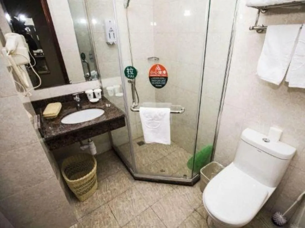 GreenTree Inn Shanghai Hongqiao Airport Huqingping Highway Shell Hotel