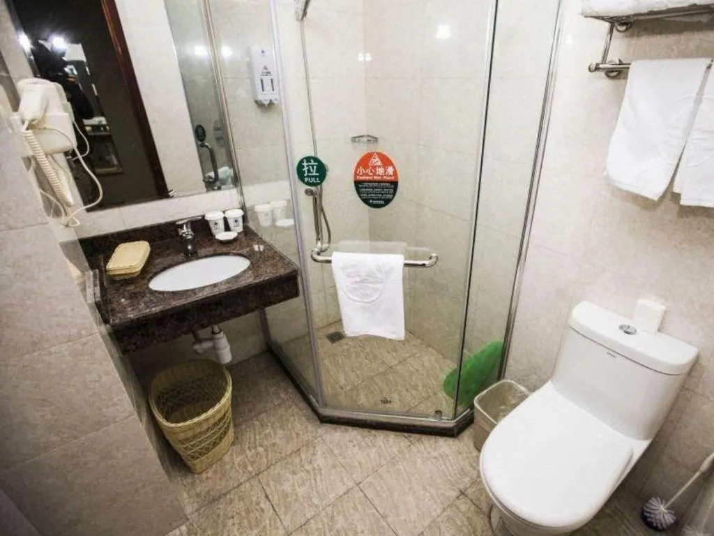 GreenTree Inn Shanghai Hongqiao Airport Huqingping Highway Shell Hotel