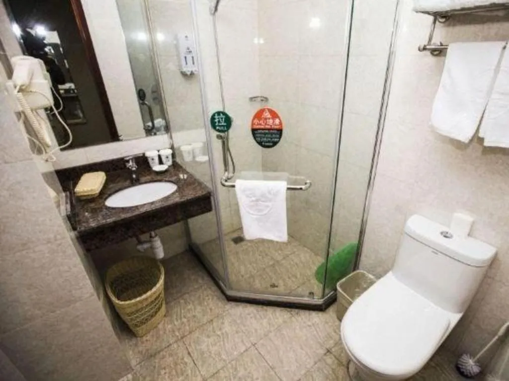 GreenTree Inn Shanghai Hongqiao Airport Huqingping Highway Shell Hotel