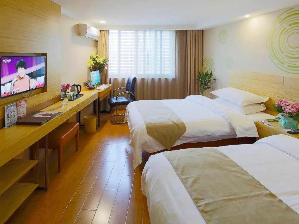 Bed in GreenTree Inn Shanghai Guangxin Road Tongji Hospital Express Hotel