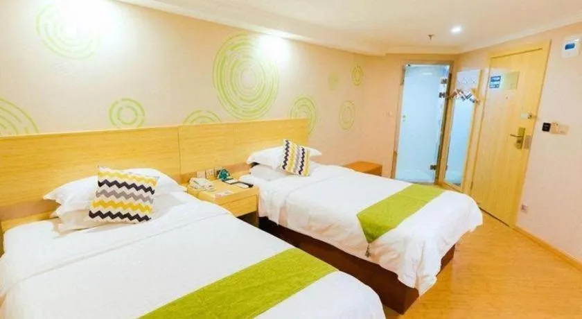 Bed in GreenTree Inn Shanghai Guangxin Road Tongji Hospital Express Hotel