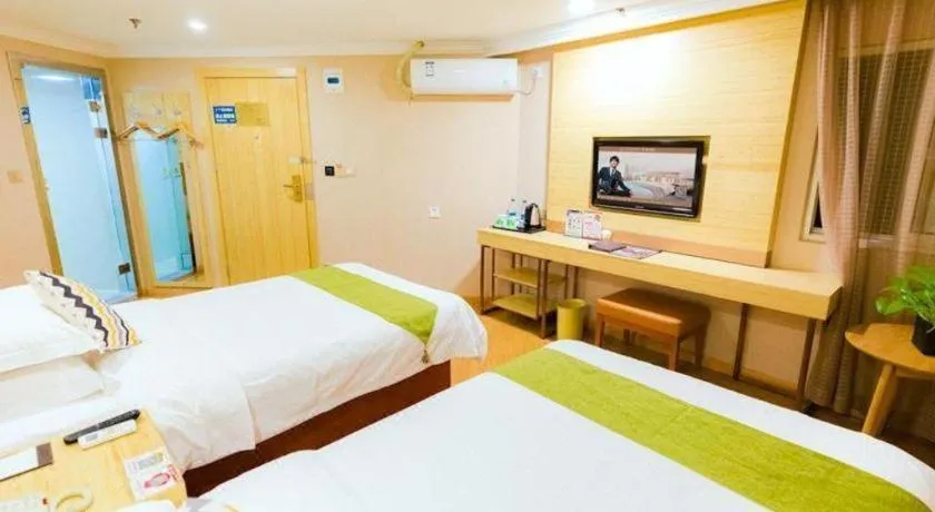 Bed in GreenTree Inn Shanghai Guangxin Road Tongji Hospital Express Hotel