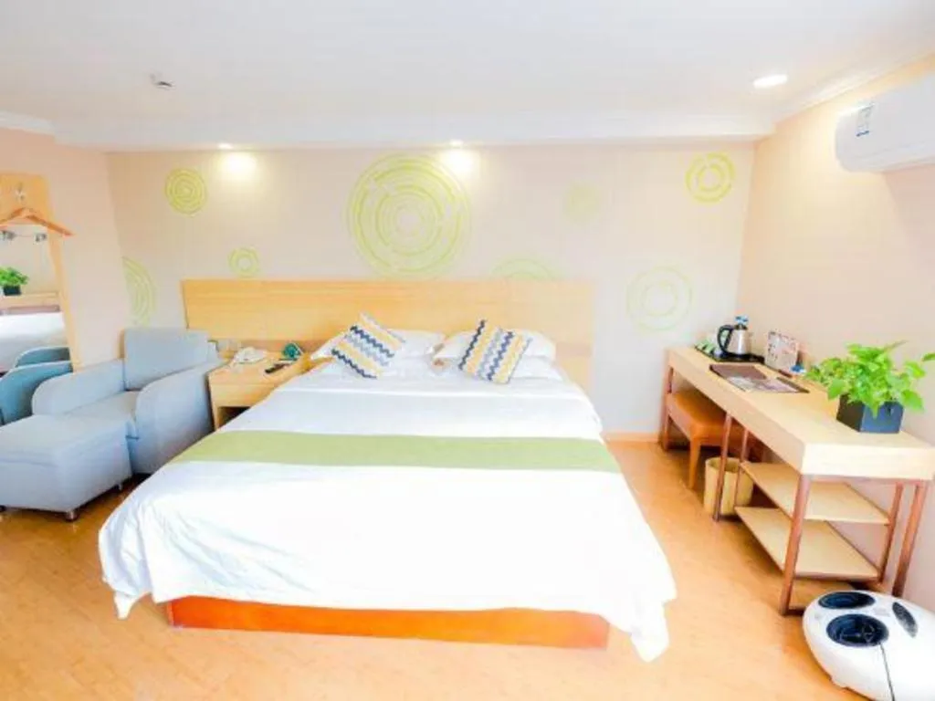 Bed in GreenTree Inn Shanghai Guangxin Road Tongji Hospital Express Hotel