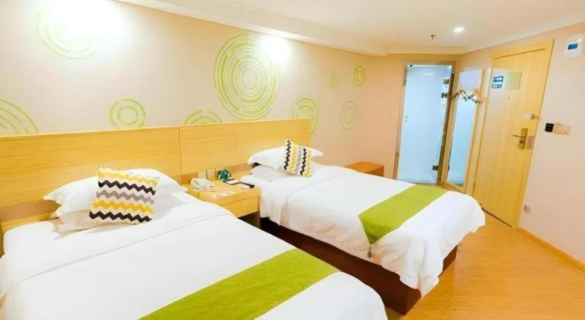 Bed in GreenTree Inn Shanghai Guangxin Road Tongji Hospital Express Hotel