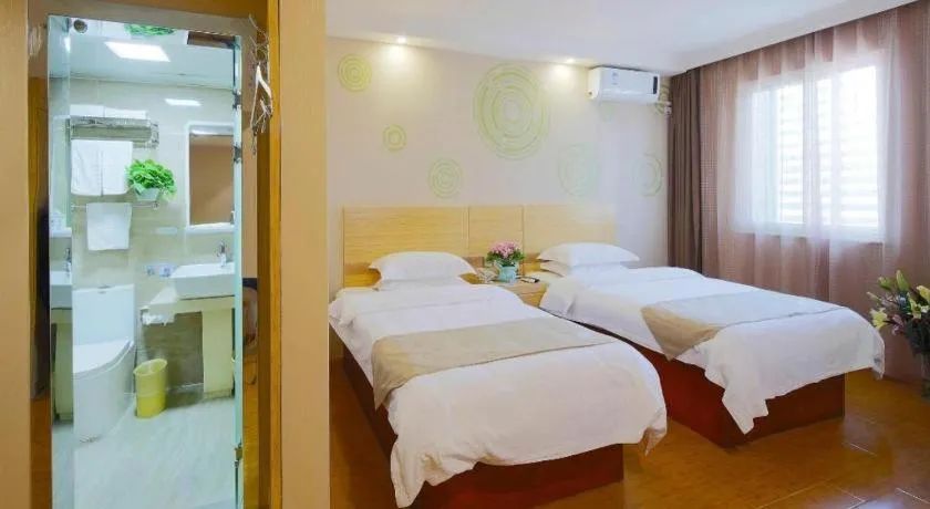 Bed in GreenTree Inn Shanghai Guangxin Road Tongji Hospital Express Hotel