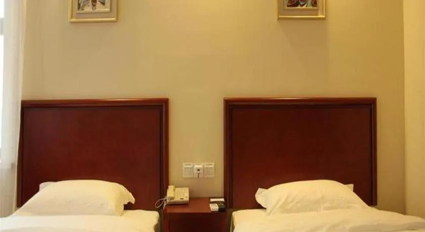 GreenTree Inn LangFang GuanGYAng District High-speed Railway Station Business Hotel