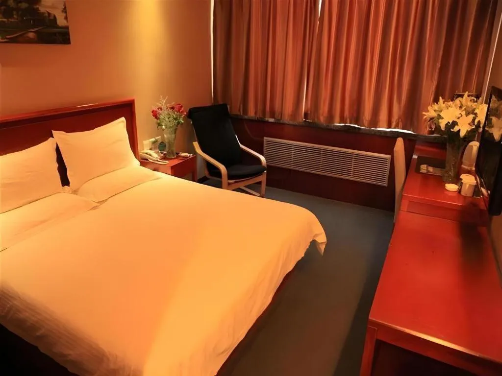 Bed in GreenTree Inn Lanzhou Yantan Road Express Hotel