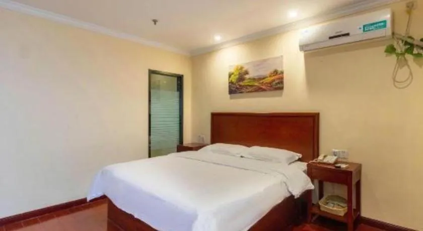 Bed in GreenTree Inn Wuhu Fangte Second Phase Nanxiang Wanshang Express Hotel