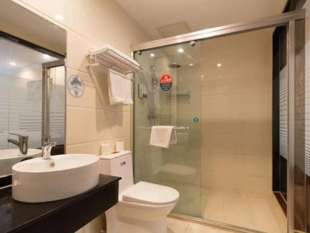 GreenTree Inn Wuhu Fangte Second Phase Nanxiang Wanshang Express Hotel