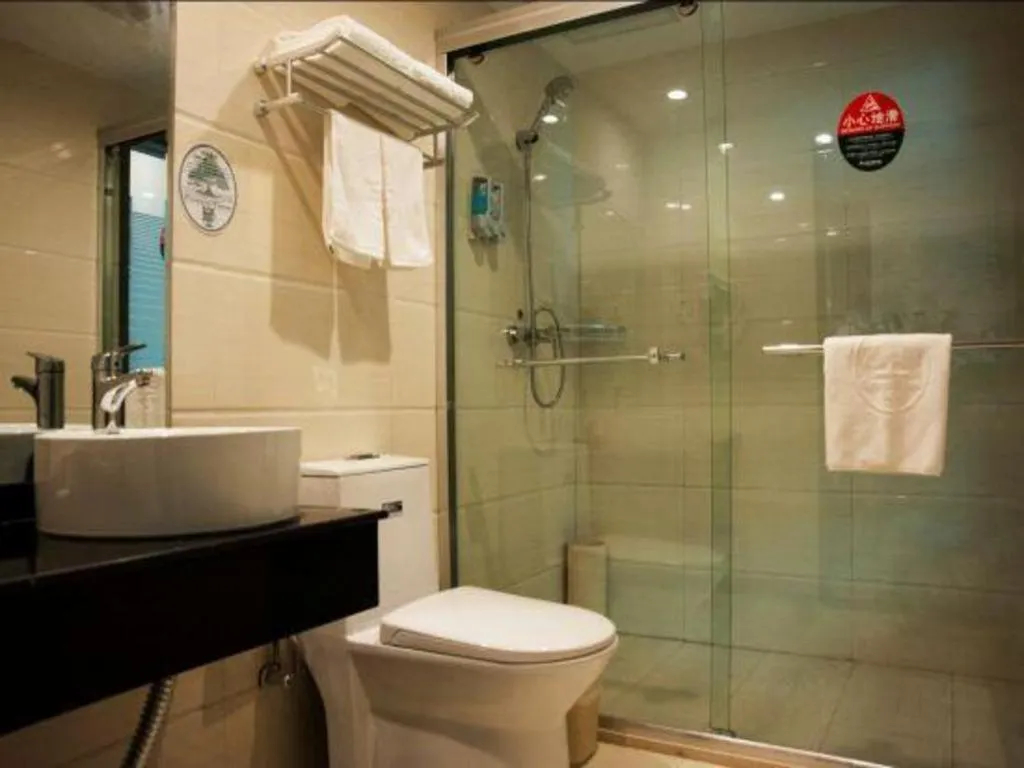 GreenTree Inn Wuhu Fangte Second Phase Nanxiang Wanshang Express Hotel