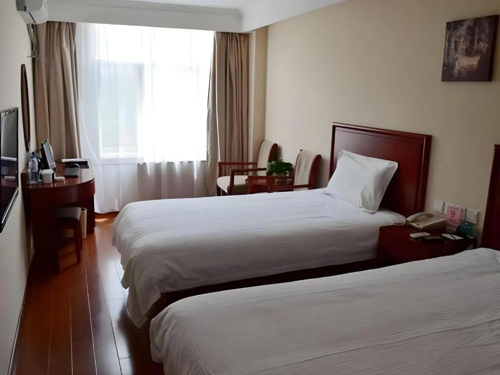 Bed in GreenTree Inn Langfang GuanGYAng District GuanGYAng Road City Government Express Hotel