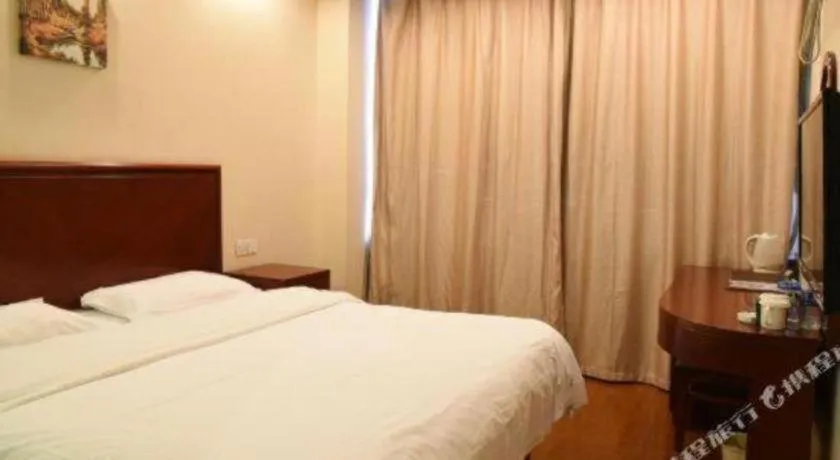 Bed in GreenTree Inn Langfang GuanGYAng District GuanGYAng Road City Government Express Hotel