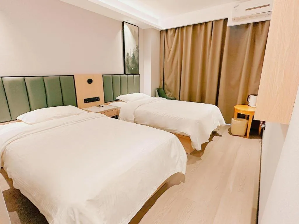 Bed in GreenTree Inn Langfang GuanGYAng District GuanGYAng Road City Government Express Hotel