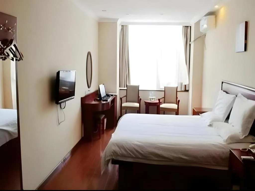 Bed in GreenTree Inn Langfang GuanGYAng District GuanGYAng Road City Government Express Hotel