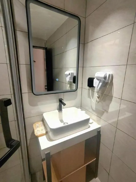 GreenTree Inn Langfang GuanGYAng District GuanGYAng Road City Government Express Hotel